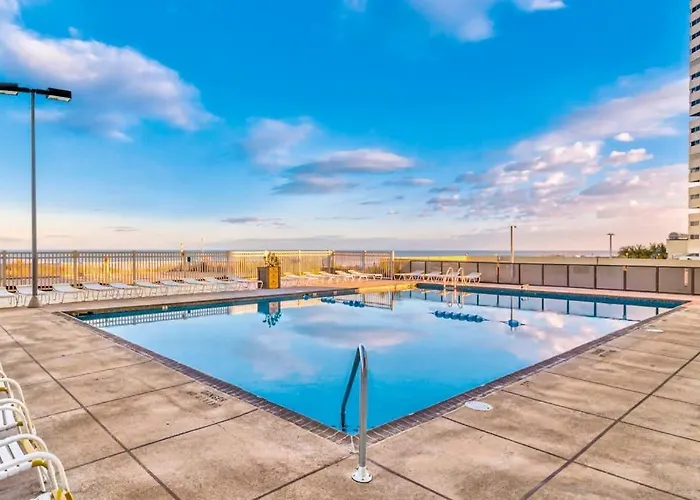 Beachfront With Balcony Ac Washer & Dryer Pools & Game * Ocean City