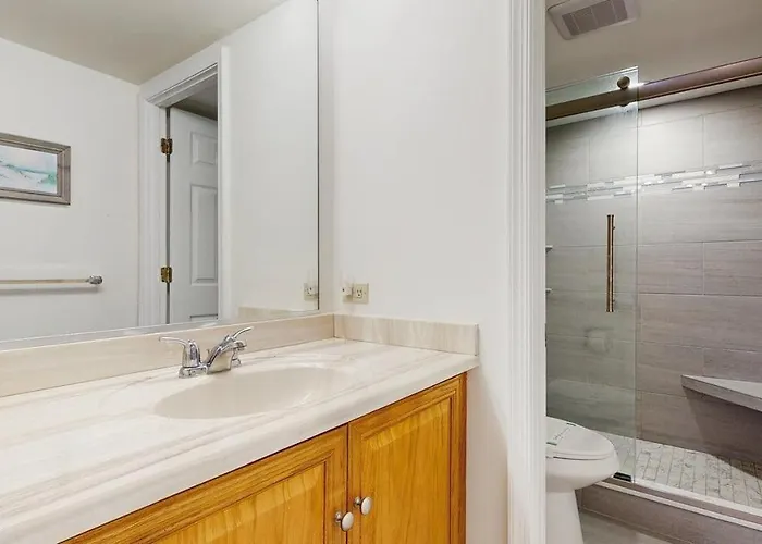 Beachfront With Balcony Ac Washer & Dryer Pools & Game