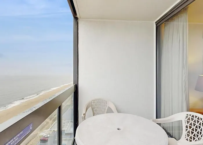 Beachfront With Balcony Ac Washer & Dryer Pools & Game * Ocean City