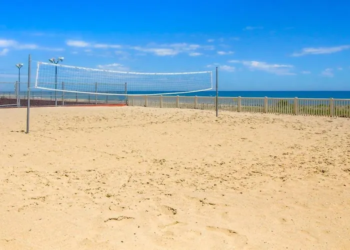 Beachfront With Balcony Ac Washer & Dryer Pools & Game Holiday home *
